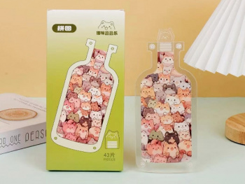 Пазл арт. 209005 Акриловый Коты в бутылке на подставке 43 дет. в зеленой кор